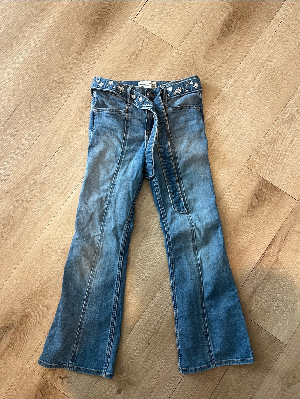 Abercrombie kids high rise flare jeans short 11/12